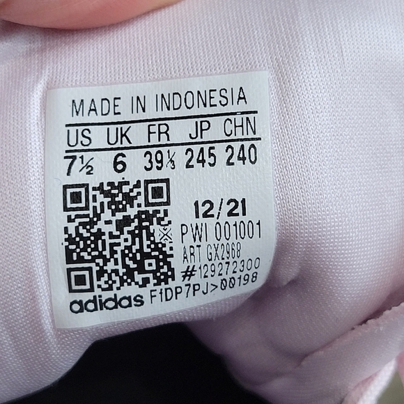 Adidas sneakers running and athletic Women's Size 7 1/2 pink - Picture 3 of 9